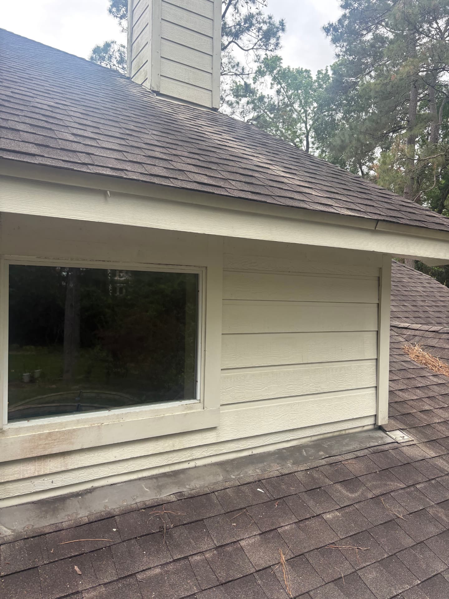Dormer with clean siding after a wash — Integrative Services, Montgomery TX
